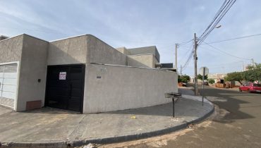 Rua Atílio Nieri n° 211 – Casa B – Jardim Universitário IV