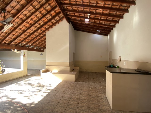 Rua Perimetral Oeste – Centro