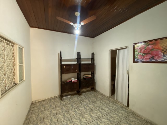 Rua Perimetral Oeste – Centro