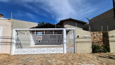 RUA AIRTON P. MAESTA N°1182