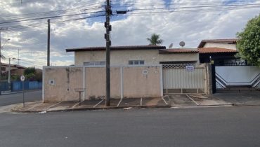 Rua 15 n° 183 – Centro