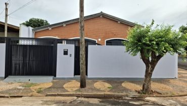 Rua 11 n° 1429 – Centro