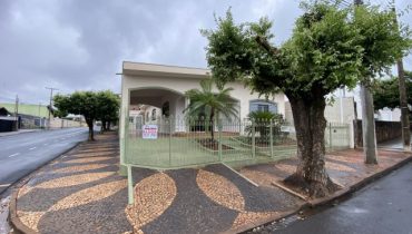 Rua 11 n° 1567 – Centro